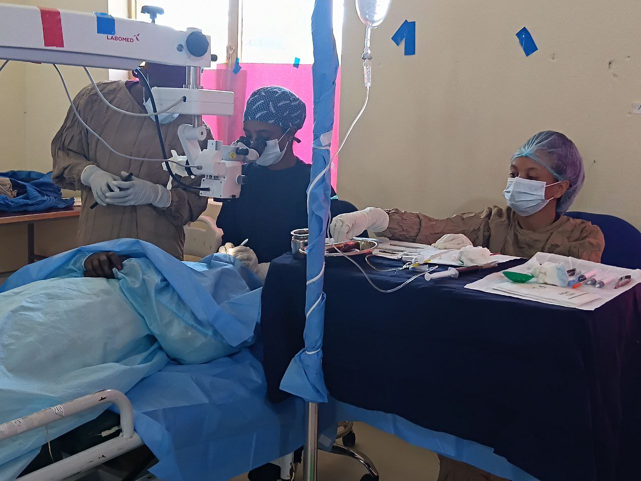 የዓይን ሞራ ግርዶሽ ቀዶ ህክምና እና ከዚሁ በተጓዳኝም ከካርተር ሴንተር ጋር በመሆን የዓይን ቆብ ፀጉር መቀልበስ ቀዶ ህክምና በነጻ